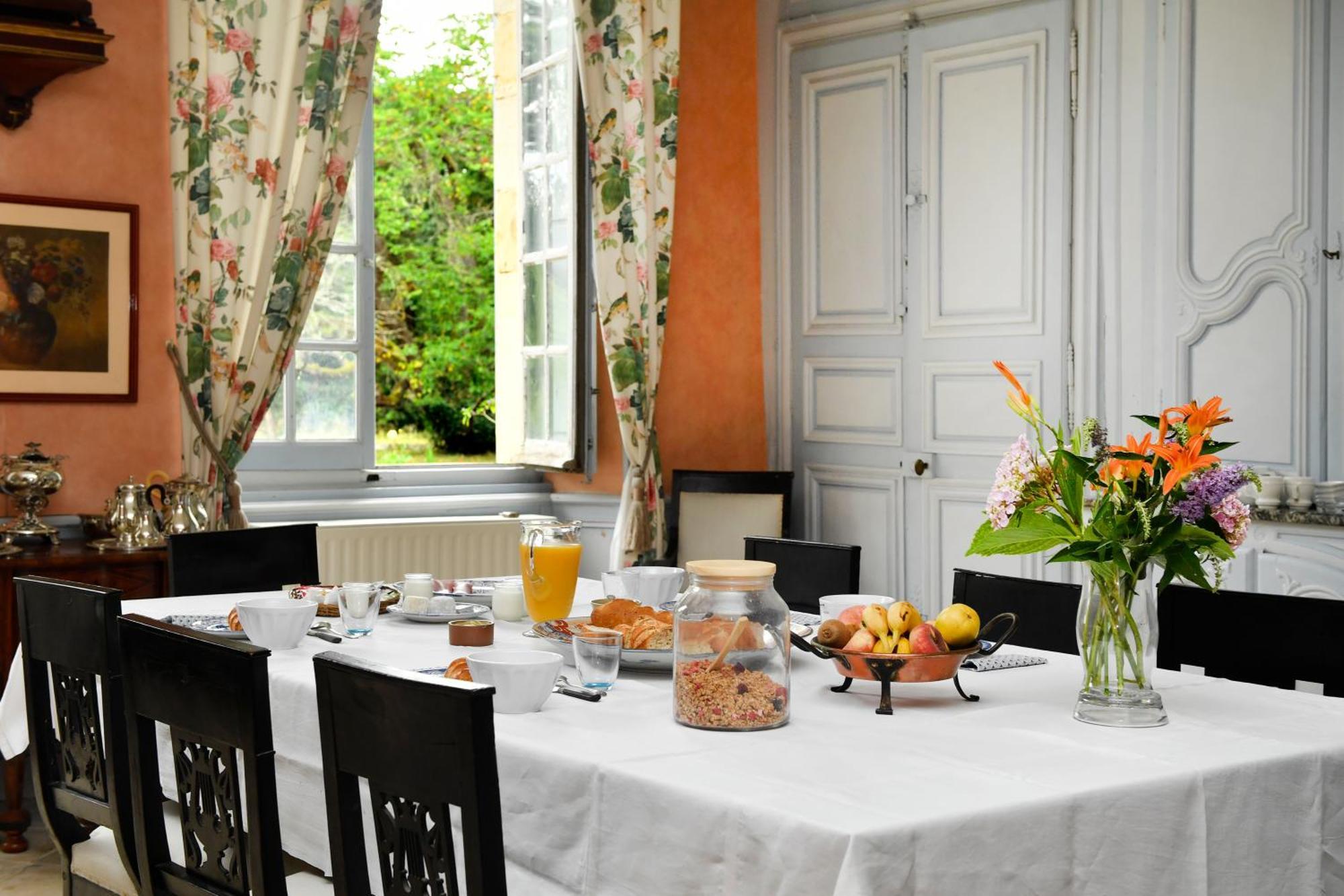 Bed and Breakfast Le Nid De Dany Cosne-sur-Loire Exterior foto